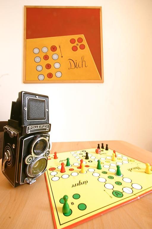 Spiele- Und Buchhotel Tschitscher Nikolsdorf エクステリア 写真